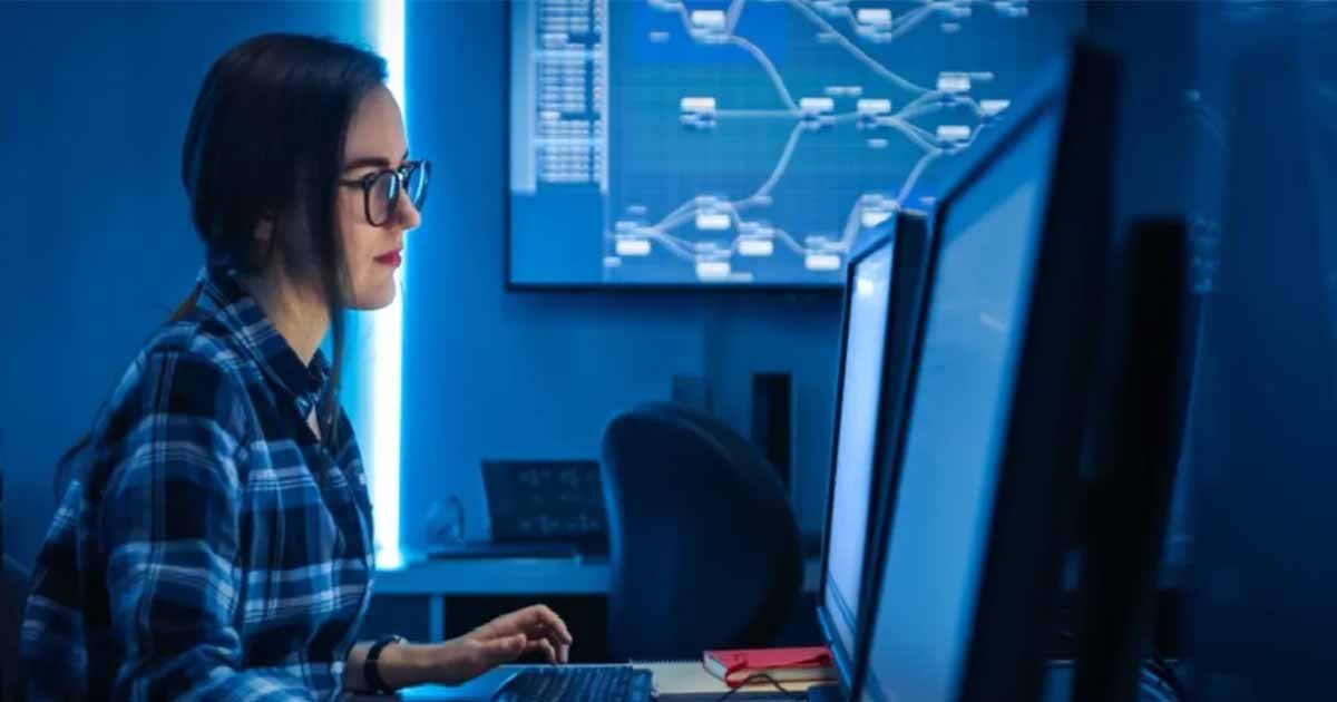 IT engineer at workstation