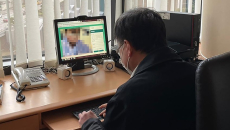 A patient is in a video consultation on iMeddy's platform.