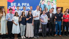 NTU heads, staff, and faculty, together with representatives from Singapore Red Cross Academy and Singapore Book of Records 