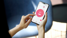 Flo app on smartphone