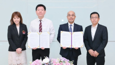 Representatives from Thammasat University Hospital and NEC Thailand at the MOU signing.