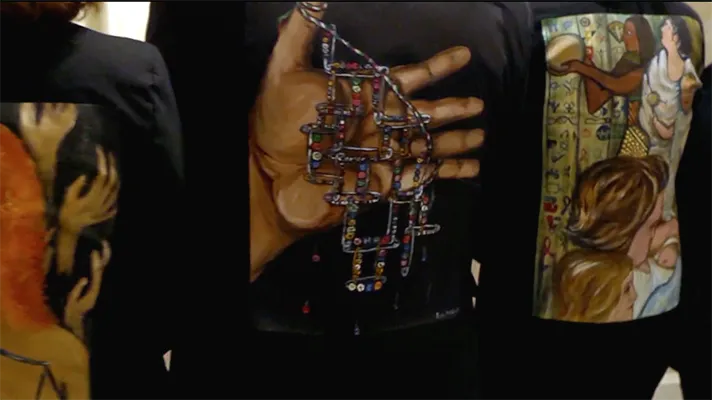 Walking Gallery in healthcare Regina Holliday