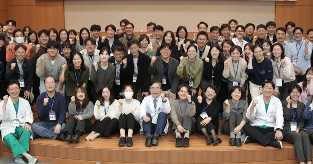 Asan Medical Center concludes 3-month medical AI training with 300 staff
