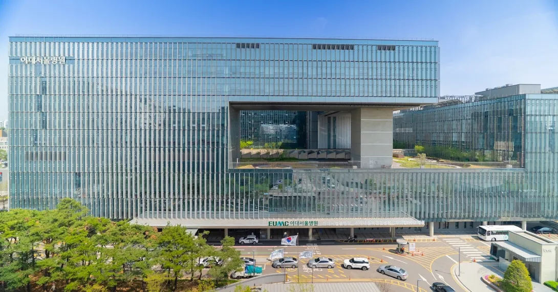 Facade of the Ewha Womans University Seoul Hospital 