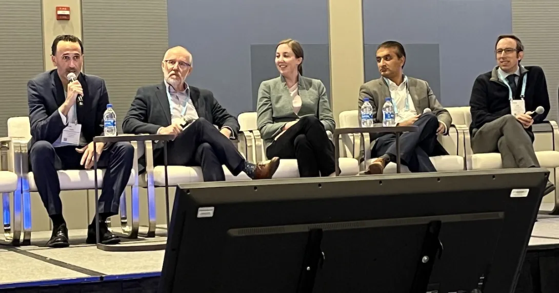 Moderator Daniel Turner-Lloveras, Chris Wasden, Kelsey Maguire, Dr. Shoeb Sitafalwalla and Dr. John Torous.