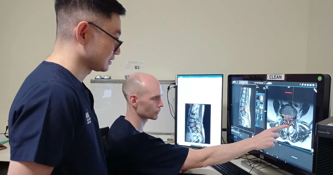 Radiologists using NUH's Spine AI